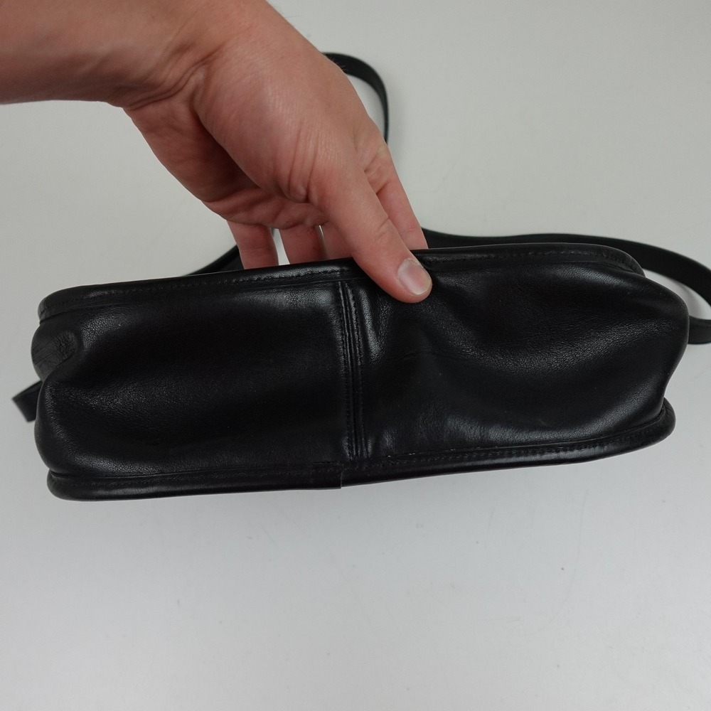 Vintage 1980s Coach Leatherware Leather Crossbody Shoulder Bag Womens Black USA - Picture 3 of 9